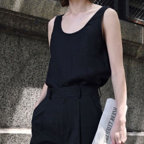 Everlane Tops - NWT Everlane The Linen Scoop Neck Tank Black Size 6